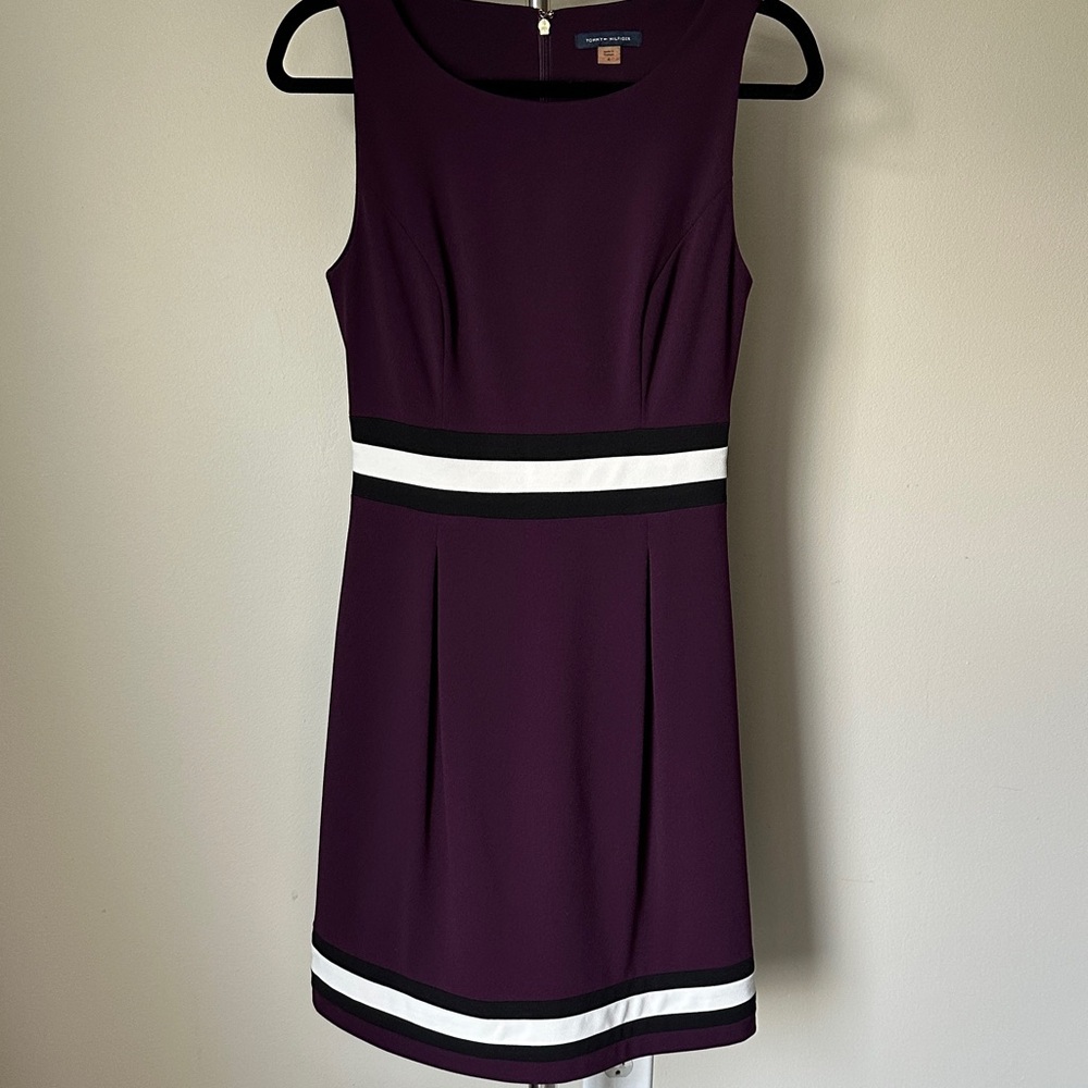 Tommy Hilfiger Women's Scuba Crepe Colorblocked Sheath Dress Size-4